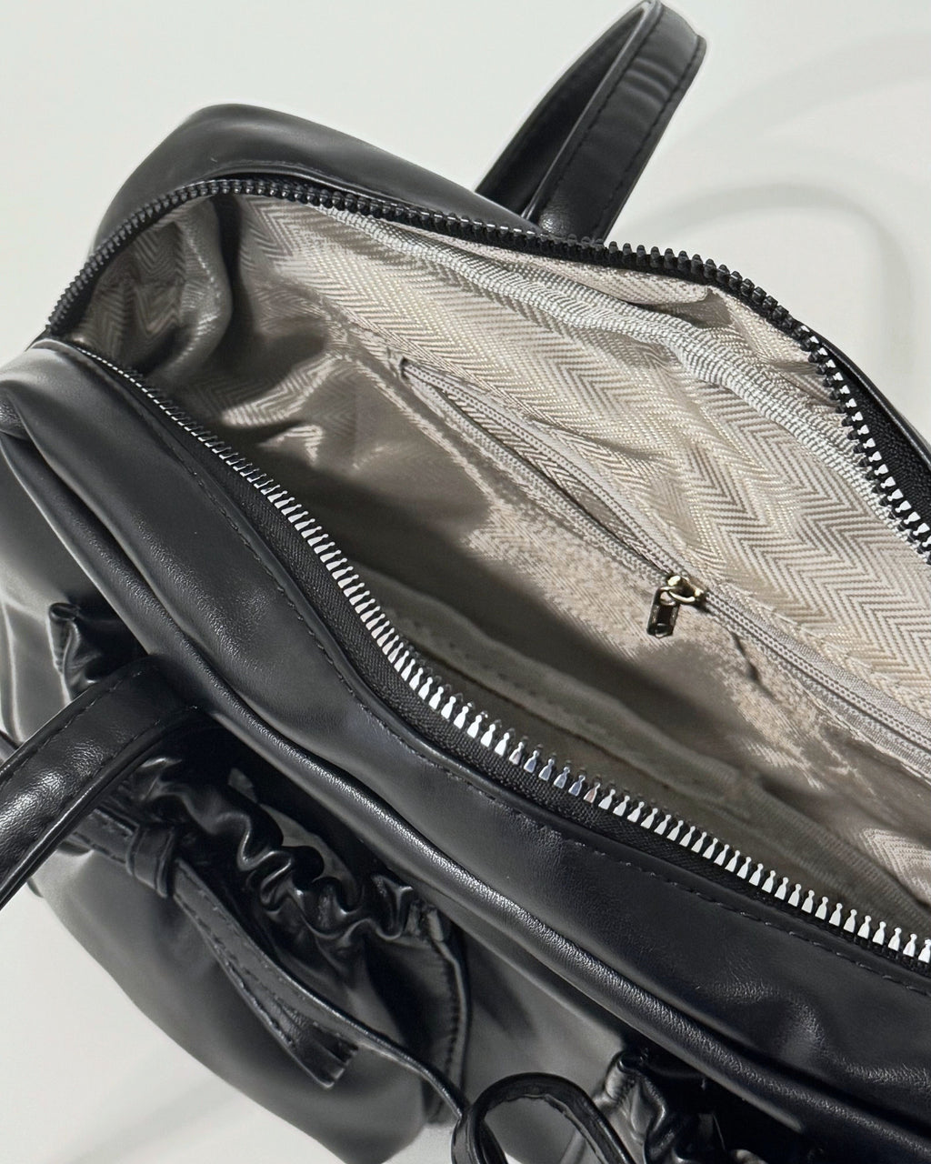 Knotty But Nice Bag in Black