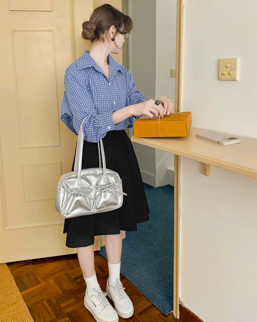 Knotty But Nice Bag in Silver