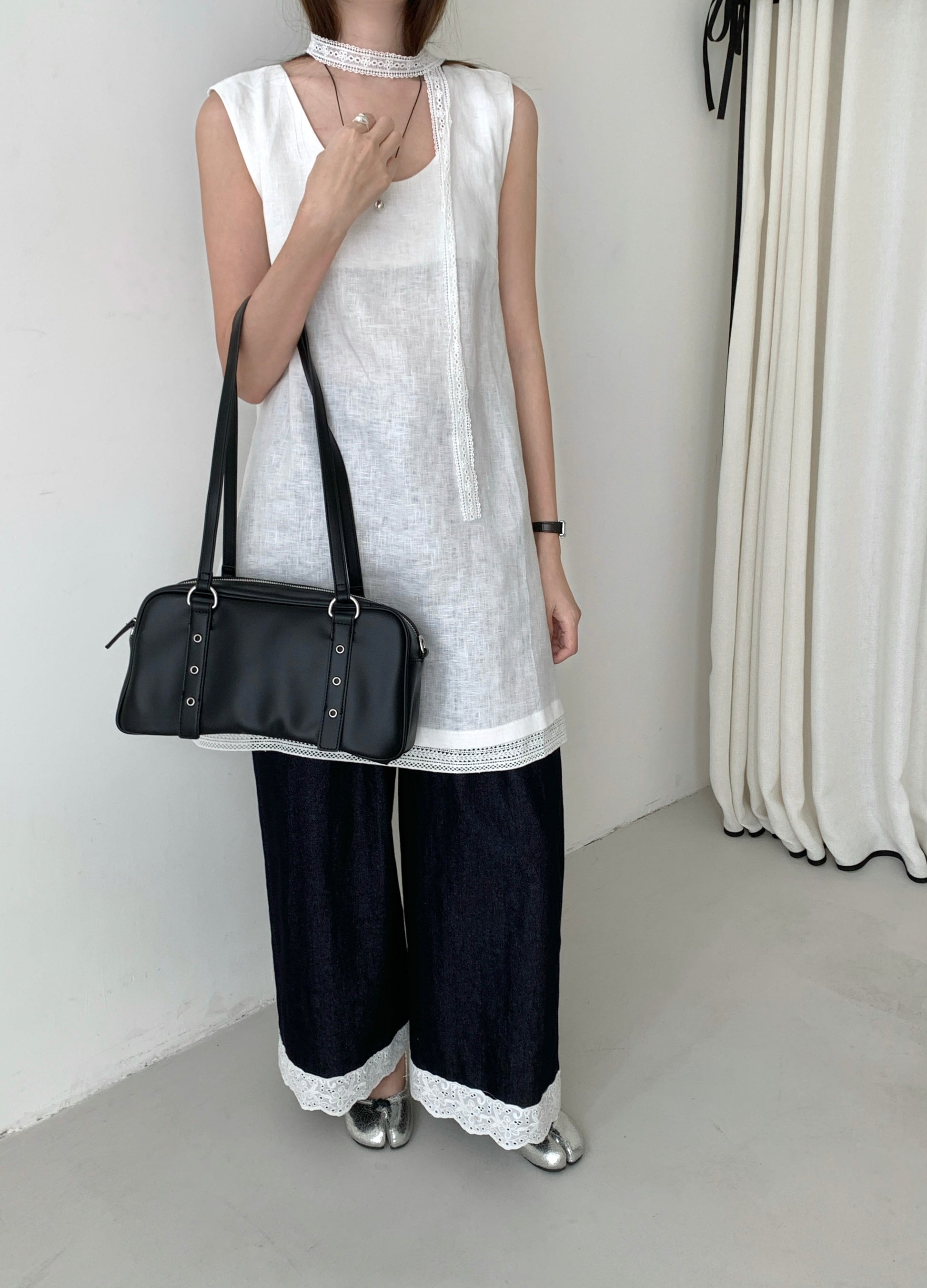 Heartbreaker Shoulder Bag in Black
