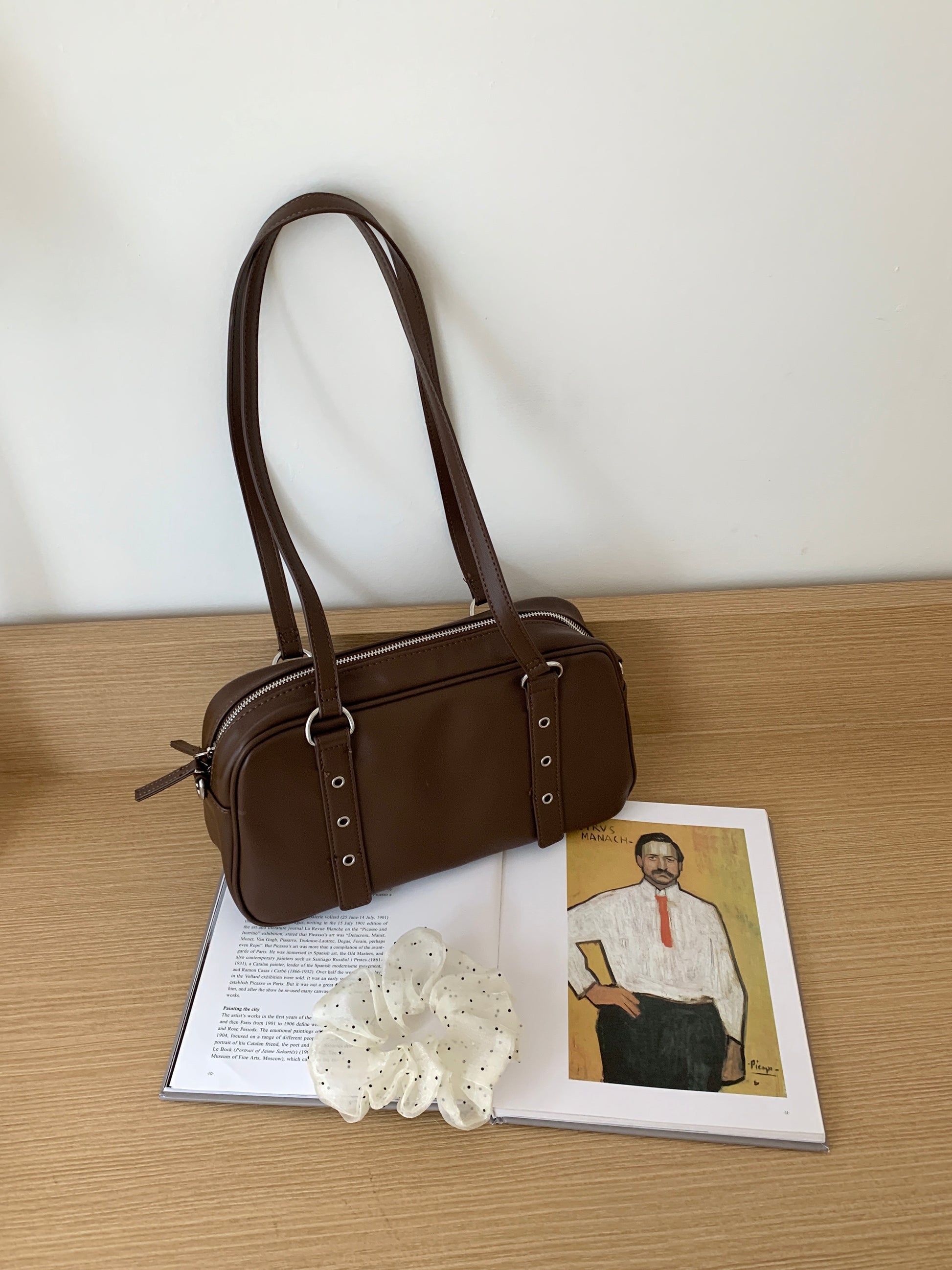 Heartbreaker Shoulder Bag in Espresso