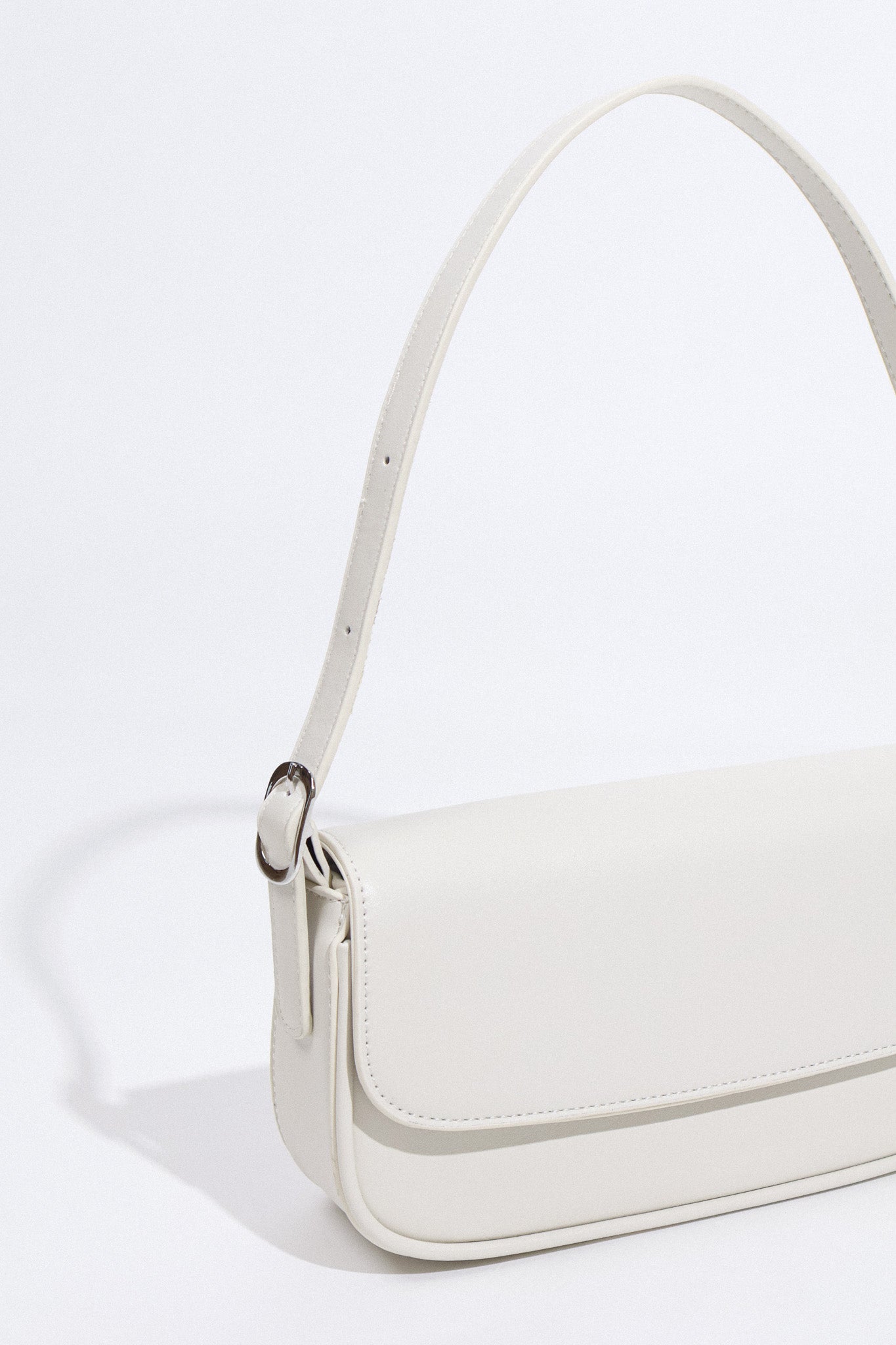 Daydreamer Shoulder Bag in White