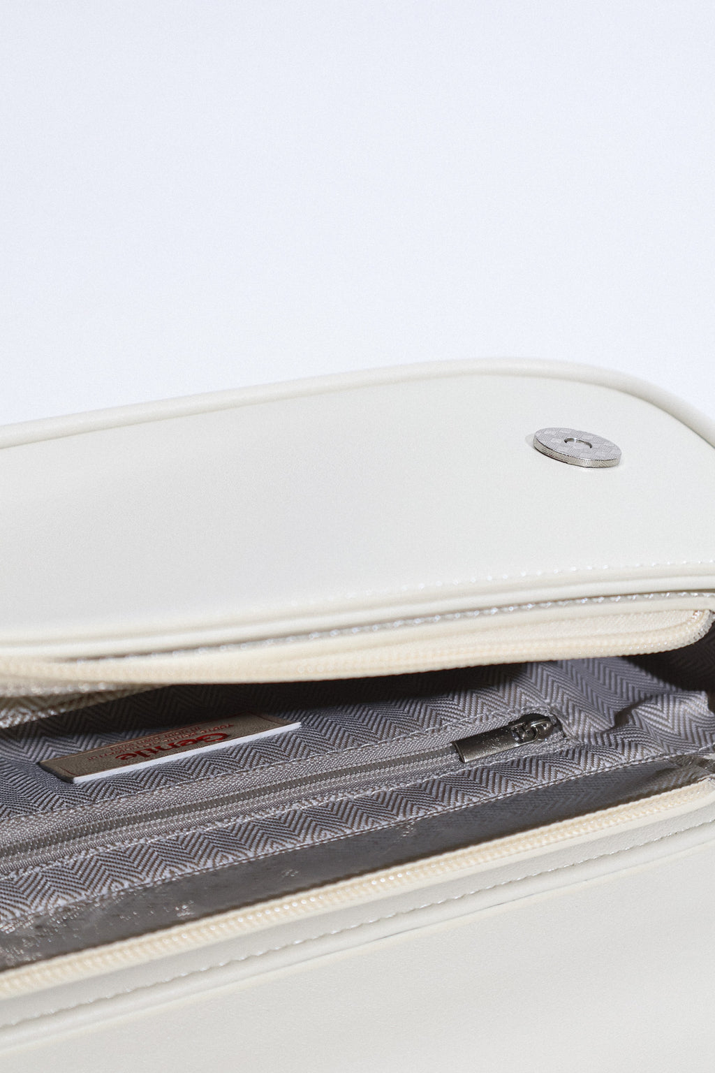 Daydreamer Shoulder Bag in White