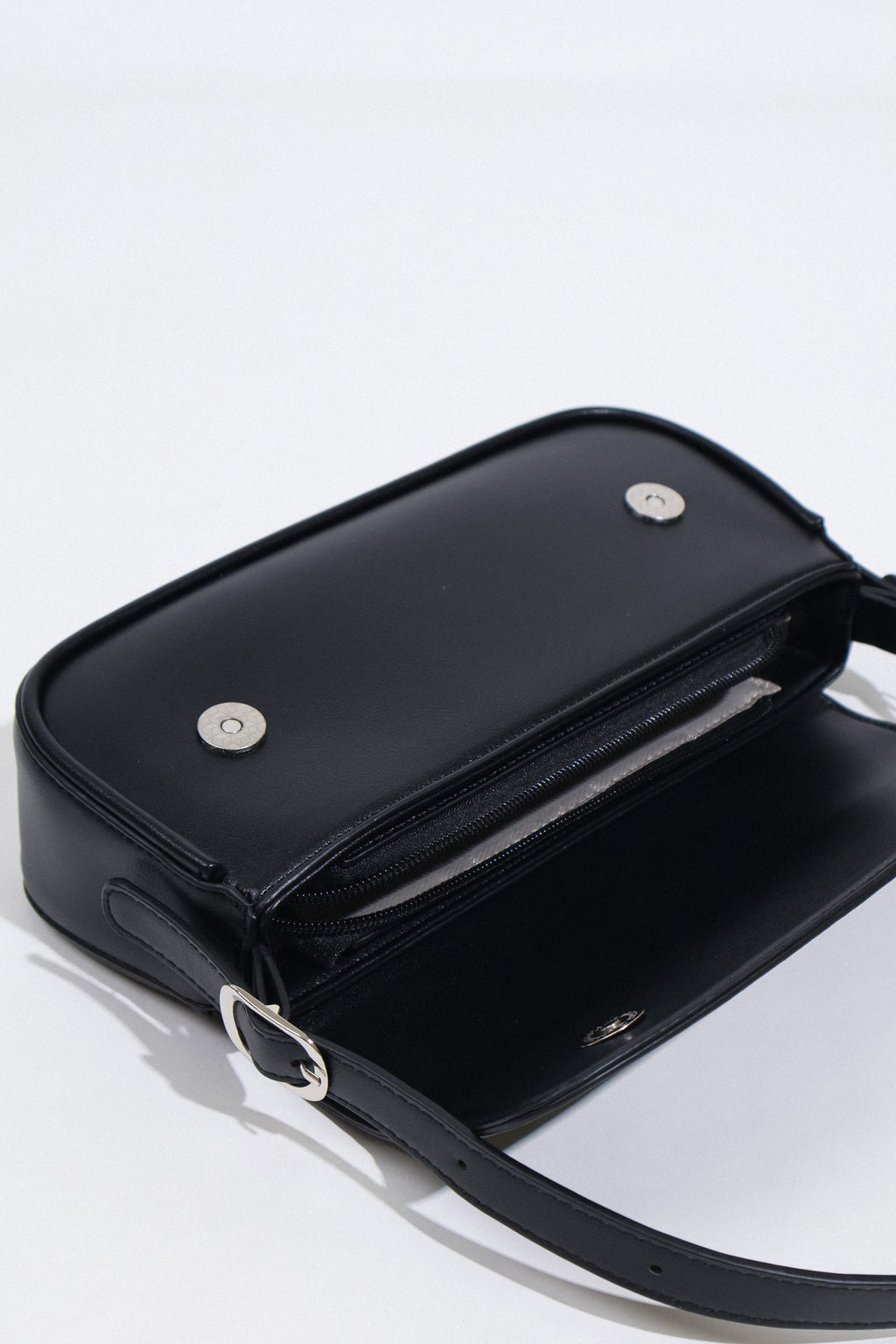 Daydreamer Shoulder Bag in Black