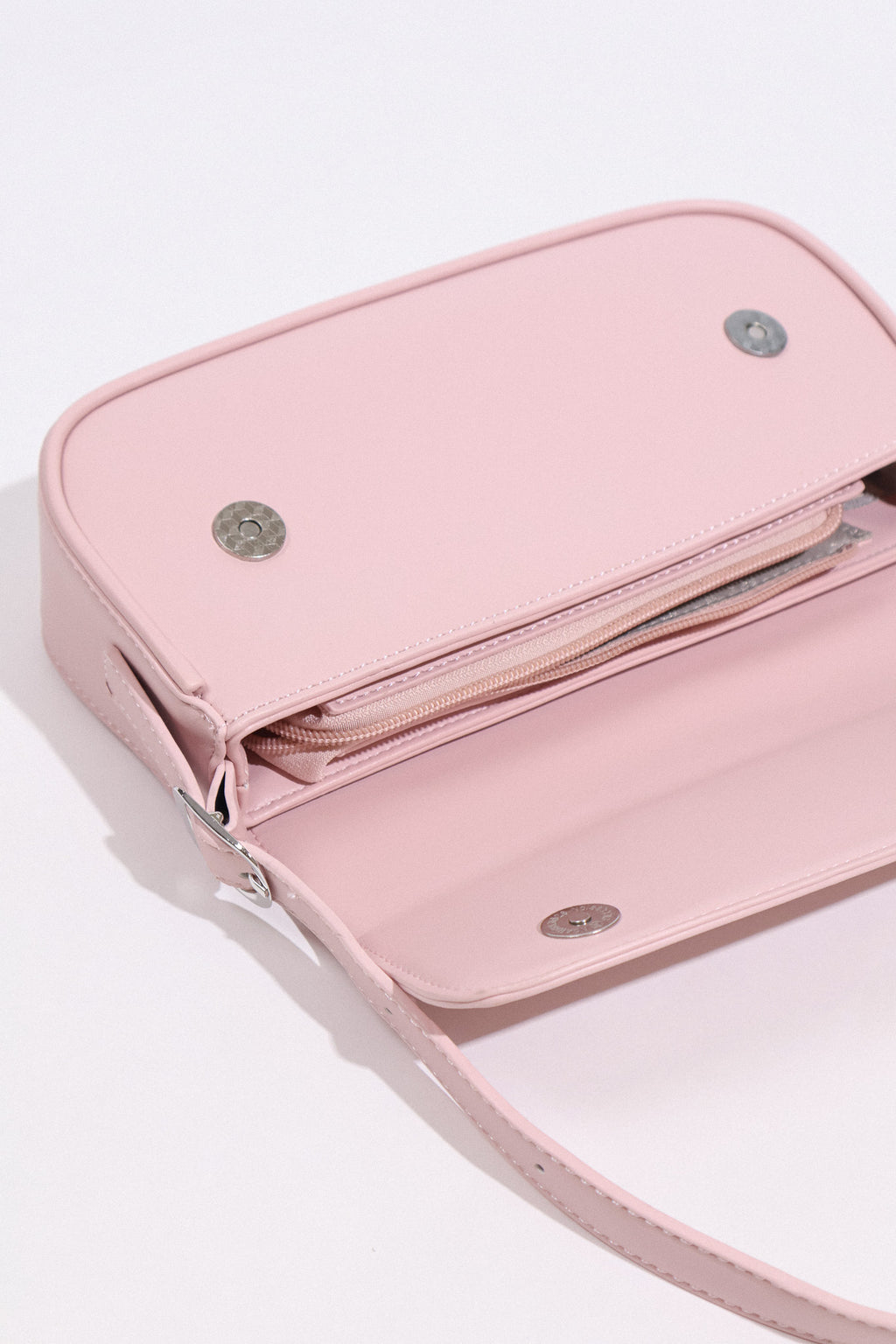 Daydreamer Shoulder Bag in Pink