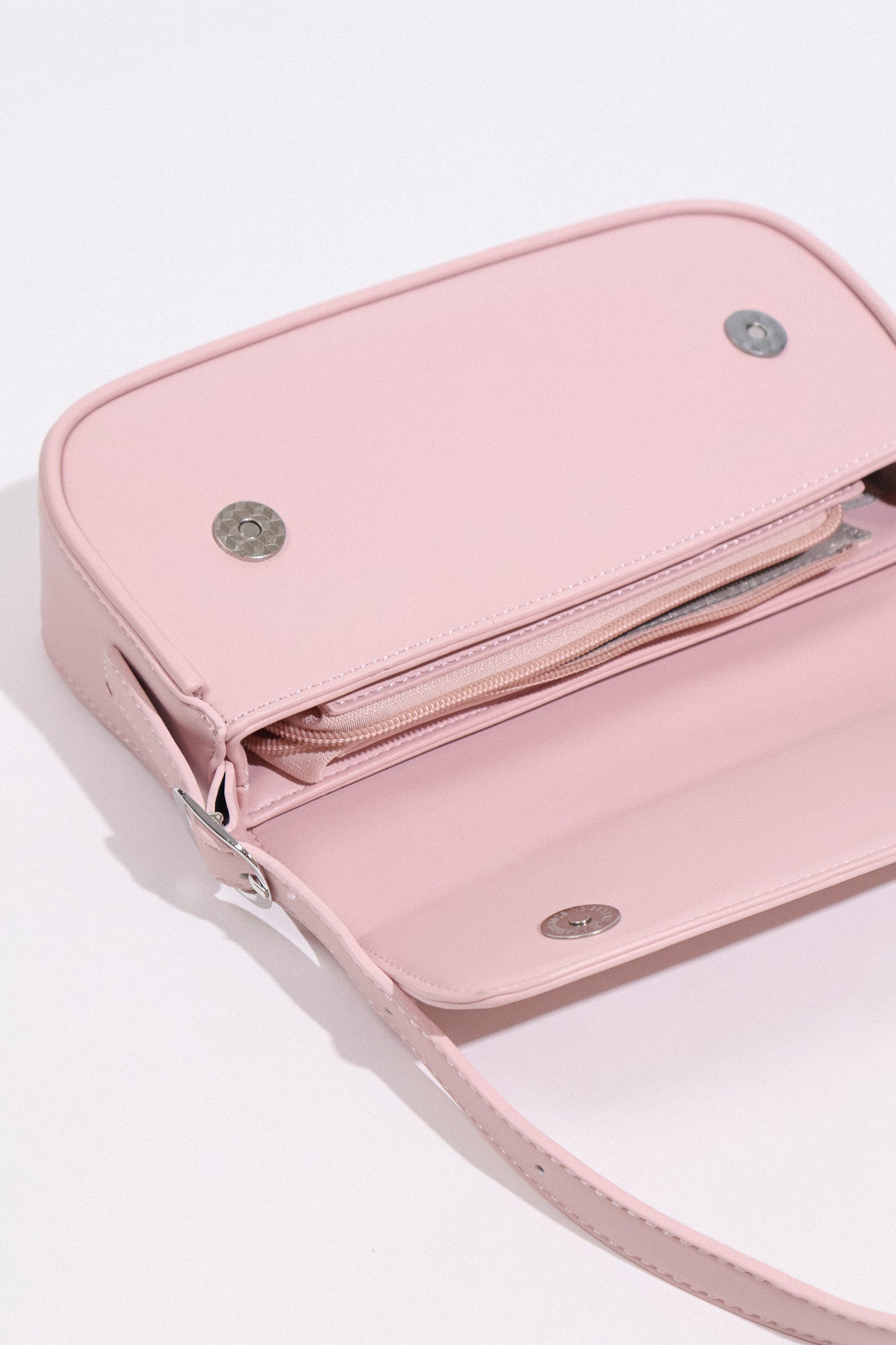 Daydreamer Shoulder Bag in Pink