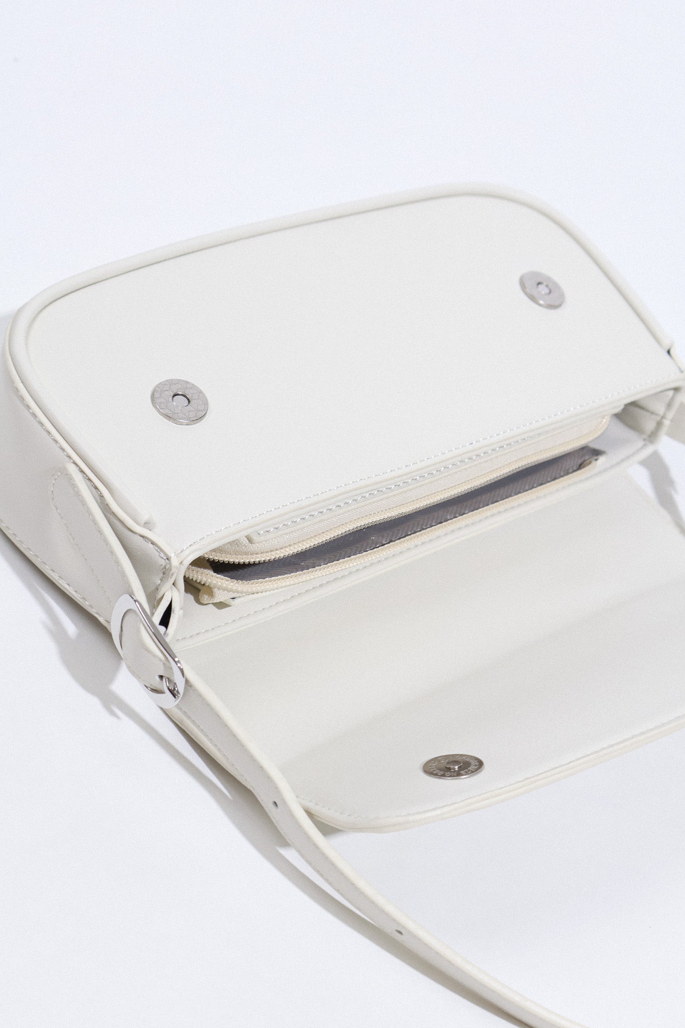Daydreamer Shoulder Bag in White