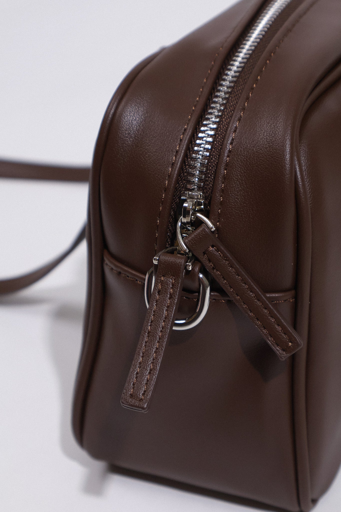 Heartbreaker Shoulder Bag in Espresso