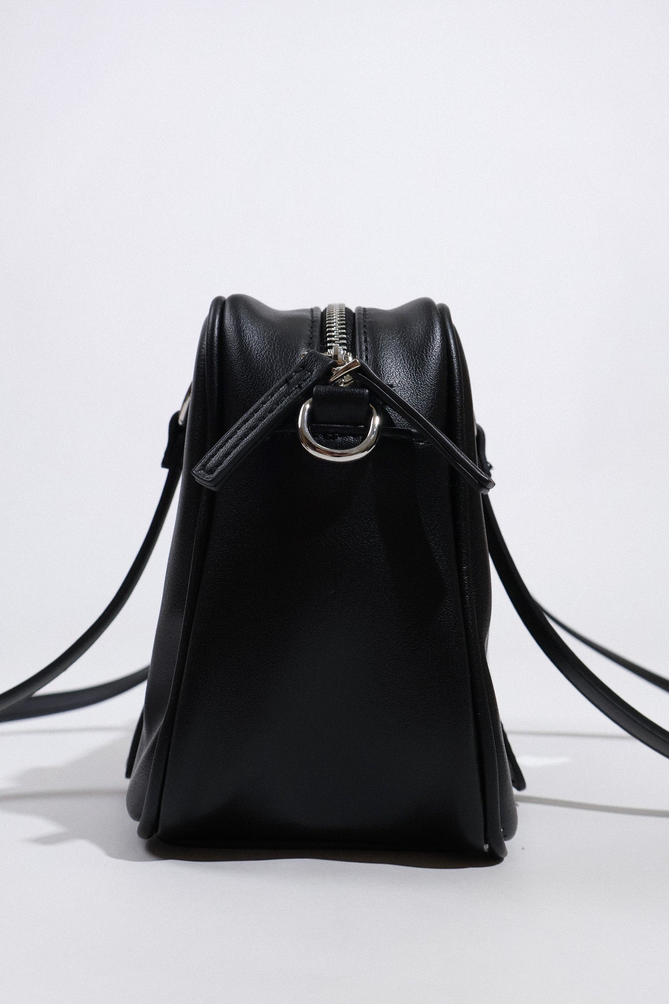 Heartbreaker Shoulder Bag in Black