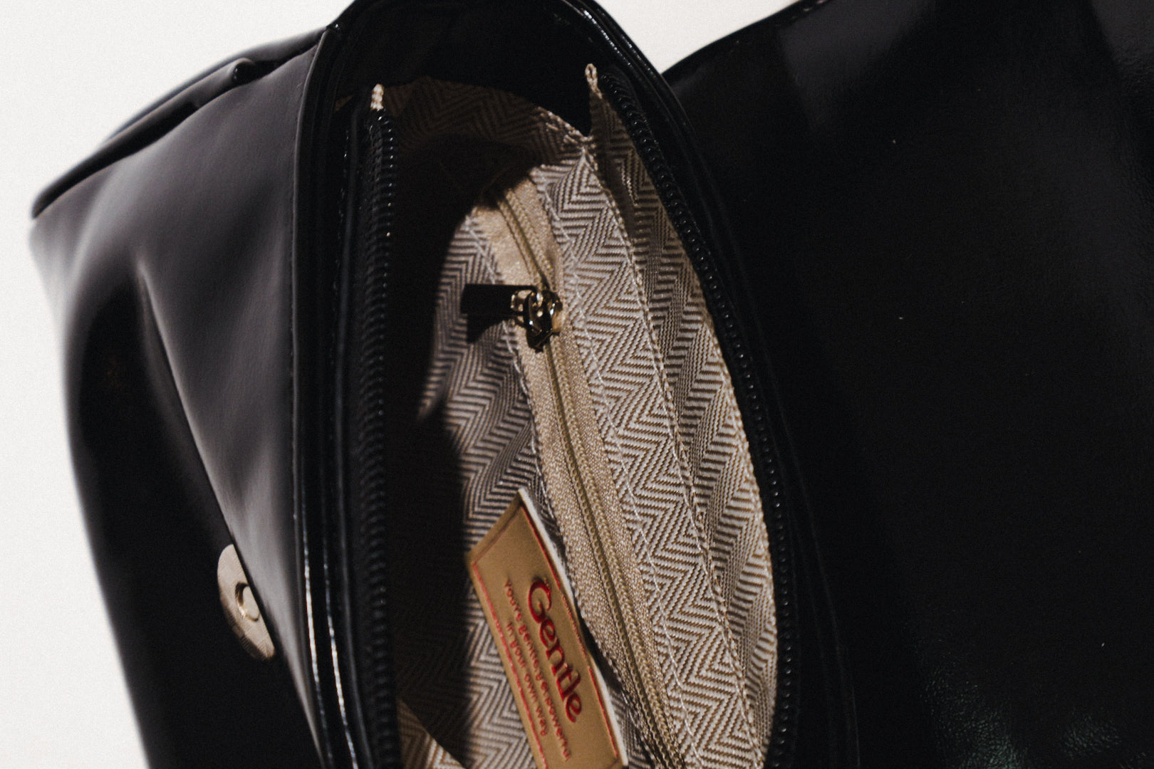 Gentle Baby Bag in Black