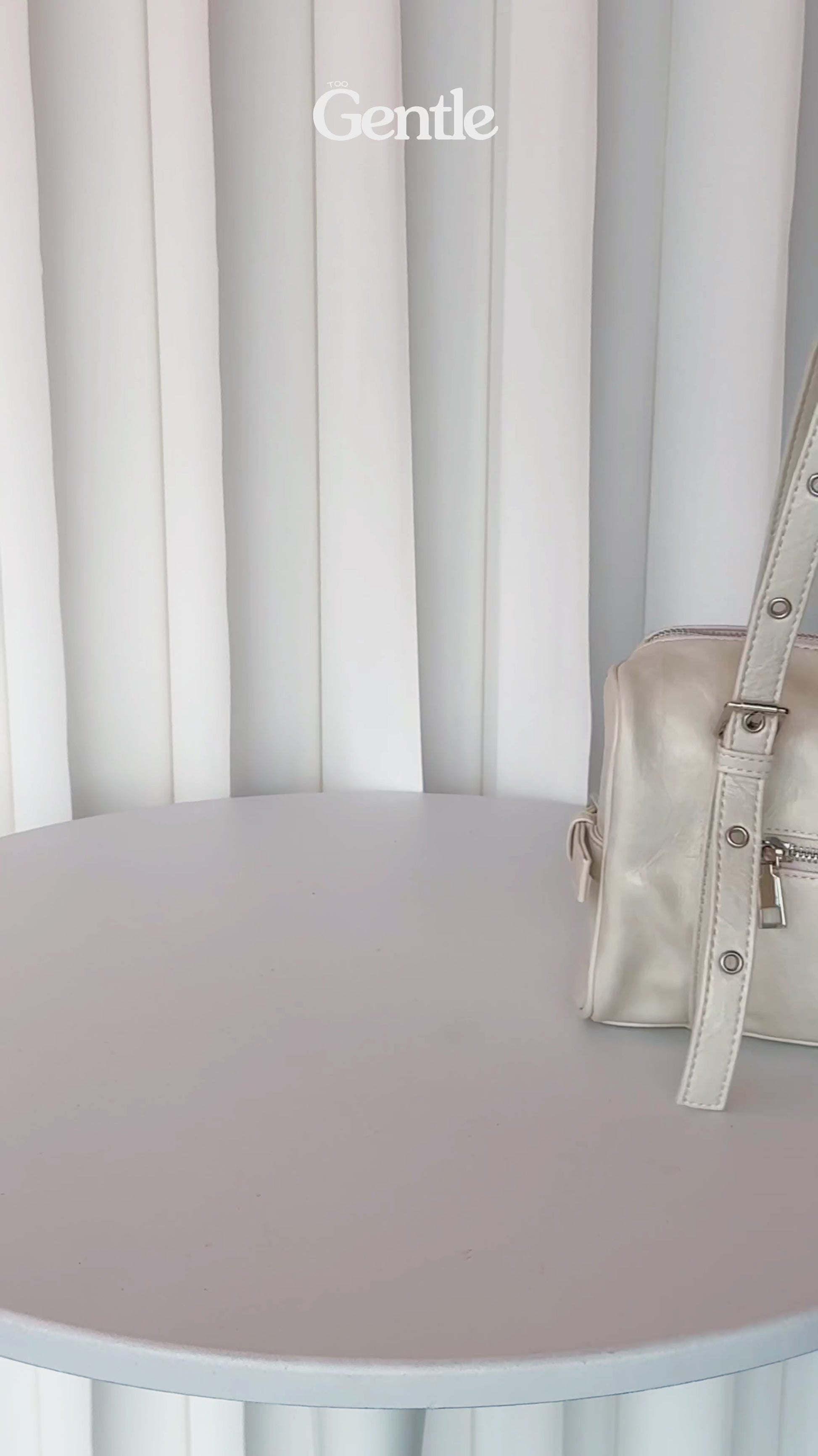 Boss Baby Shoulder Bag in Black