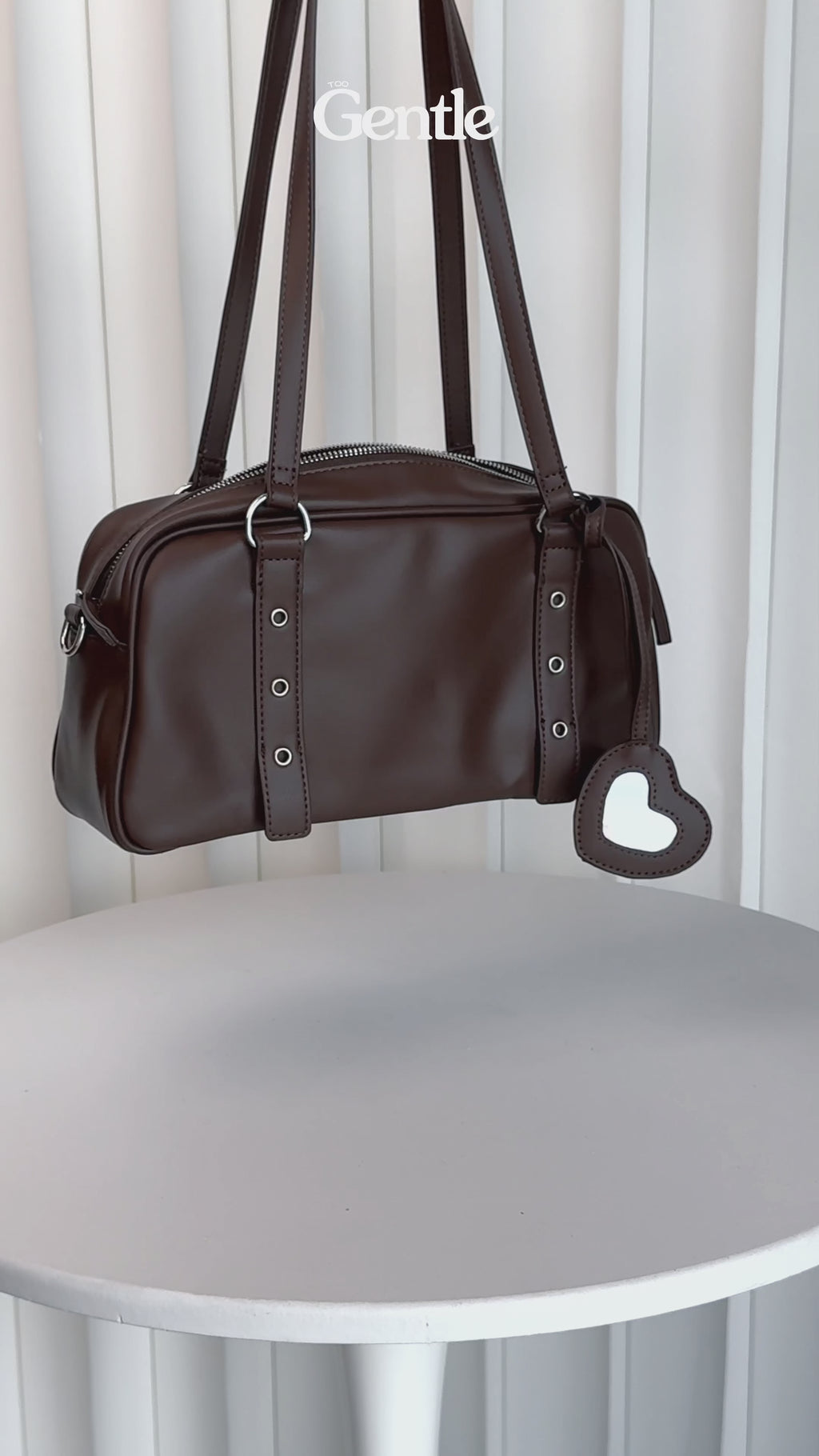 Heartbreaker Shoulder Bag in Black